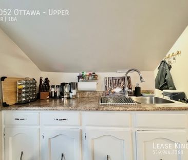 1 Bed 1 Bath Upper on Ottawa - All Inclusive Rent and In-Unit Laundry! - Photo 1