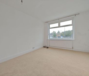 4 bedroom maisonette to rent - Photo 5