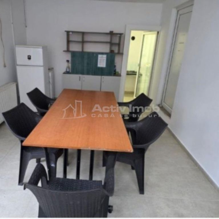 Casa -Cazare Muncitori - zona Faget - Fotografie 1