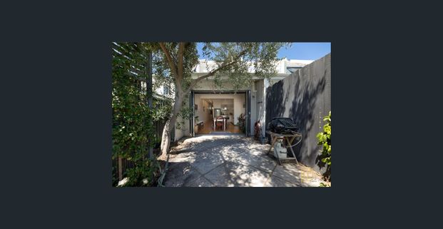 Classic Terrace Living with City Views & Private Courtyard - Photo 1