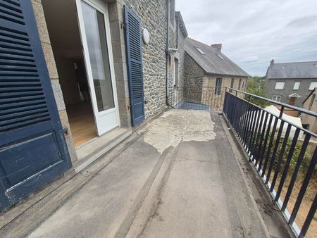 Location Appartement 4 pièces 115m² Mesnil-Roch 35720 - Photo 4
