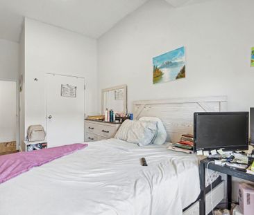 For Lease - 150 Colborne Street, Brantford, Ontario - Photo 4