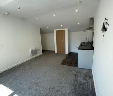 1 Bed Flat, Grange Road West, CH43 - Photo 1