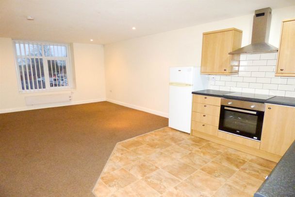 1 bed flat to rent in Front Street, Chester-Le-Street, DH3 - Photo 1