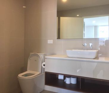 LUXURY TWO BEDROOMS APARTMENT - Photo 5