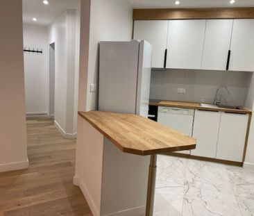 EN CENTRE VILLE TYPE 3 ENTIEREMENT RENOVE ET MEUBLE A NEUF - Photo 5