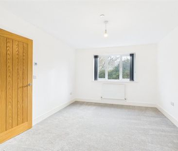 4 bedroom detached house to rent - Photo 5