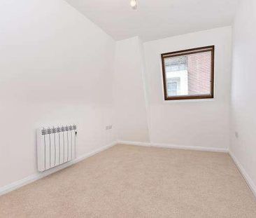 Curtis House, High Wycombe, HP13 - Photo 4