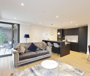 2 bedroom Flat To Let - Photo 1