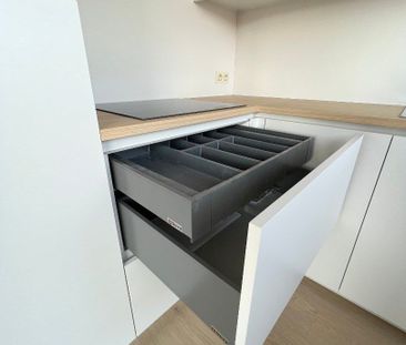 APPARTEMENT MET 2 SLAAPKAMERS, TERRAS EN GARAGEBOX VLAKBIJ CENTRUM - Foto 6