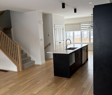 For Lease - 235 Kennington Way Unit# 37, London South, Ontario - Photo 4