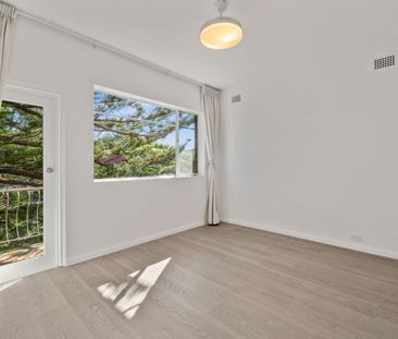 Renovated and Perfectly Positioned One Bedroom Apartment - Photo 1