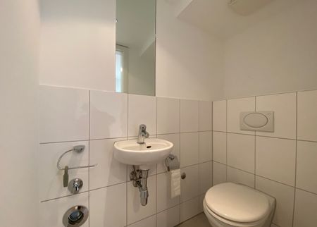 Viel Platz zum Wohlfühlen: Ihre Traumwohnung in Düsseldorf - Photo 3