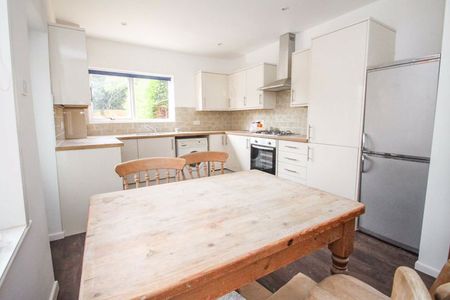 Sedgley Road, Winton - Photo 4