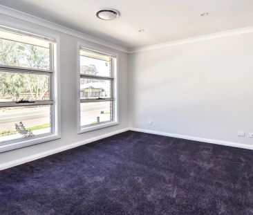 16 William Maker Drive, Orange. - Photo 3