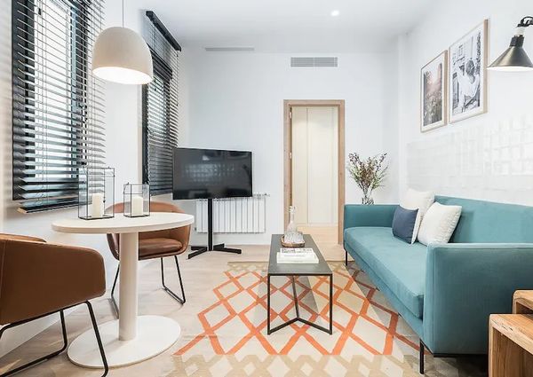 Calle del Doctor Castelo, Madrid, Community of Madrid 28009