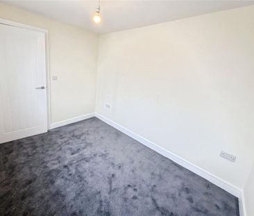 3 bedroom detached house to rent - Photo 3