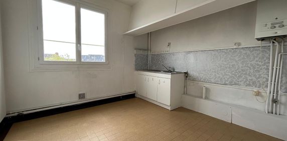 Location Appartement 2 pièces 44m² ST NAZAIRE 44600 - Photo 2