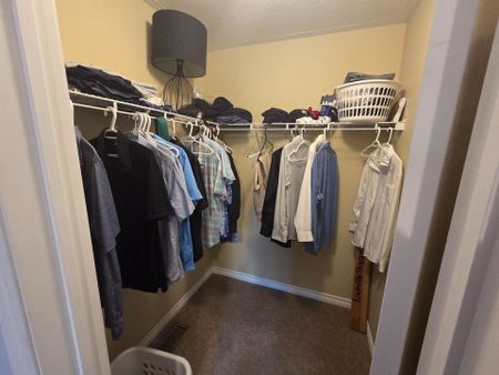 For Lease - 52 Fenning Drive, Clarington, Ontario - Photo 4