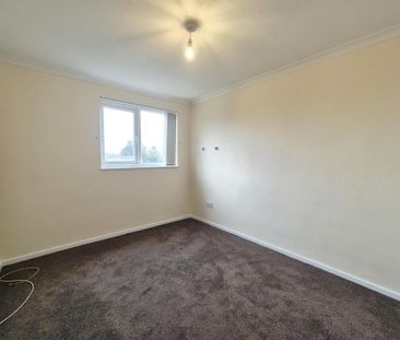 2 bedroom semi-detached house to rent - Photo 5