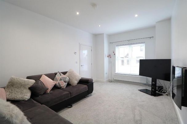 19 Belmont Hall Drive, Antrim, BT41 1FB - Photo 1