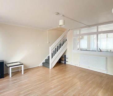 3 bedroom maisonette to rent - Photo 5