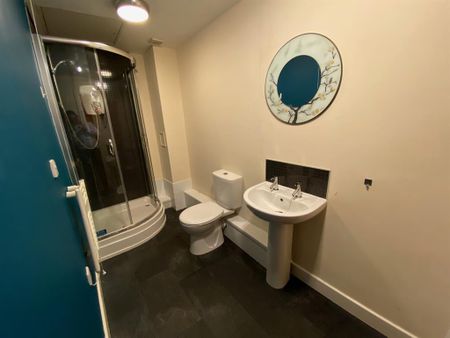 2 bedroom apartment to rent - Photo 2