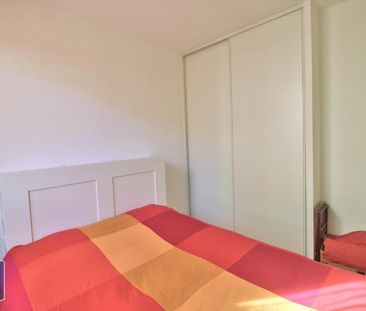Location Appartement 2 pièces 47m² ST ETIENNE 42000 - Photo 4