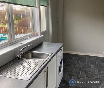 2 bedroom terraced house to rent - Photo 4