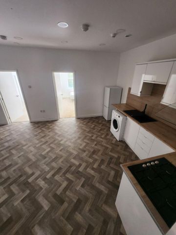 3 bedroom flat share to rent - Photo 5