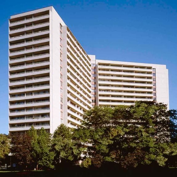 Rideau Towers - Photo 1