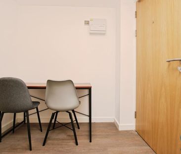 Studio to rent - Photo 5