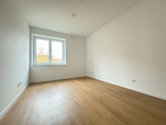 Helle 2 Zimmer Wohnung mit Top-Anbindung! - Photo 1