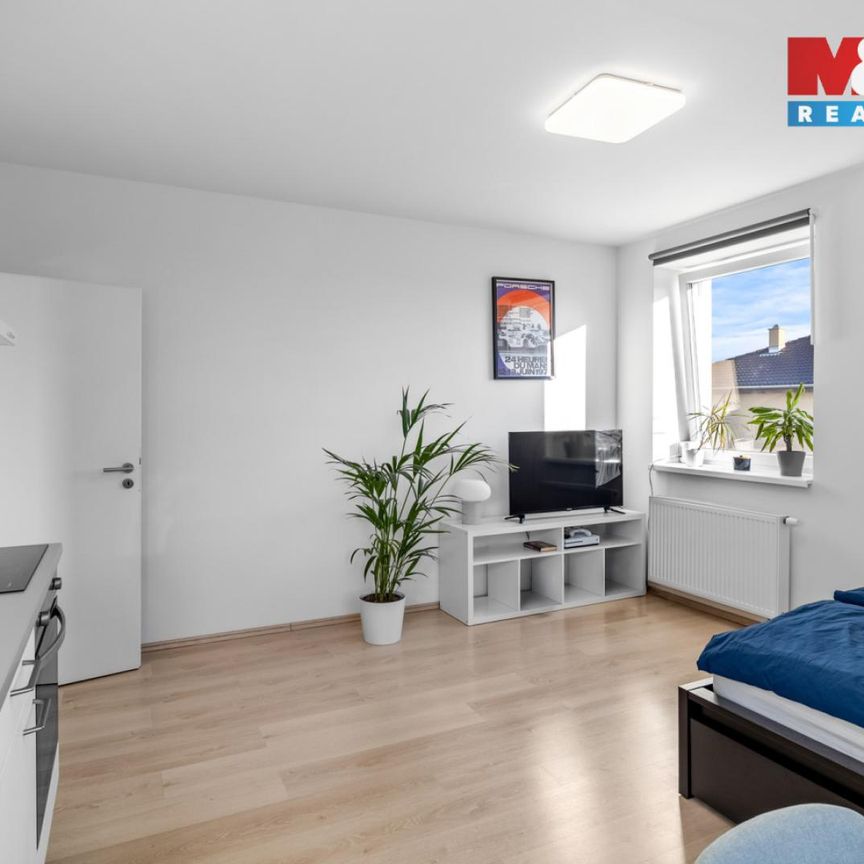 Pronájem bytu 1+kk a garsoniéry 32 m² - Photo 1