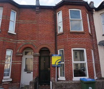 Thackeray Road, SO17 - Photo 6