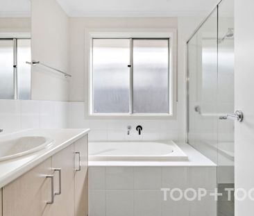 Bright and spacious 4-bedroom home - Photo 1