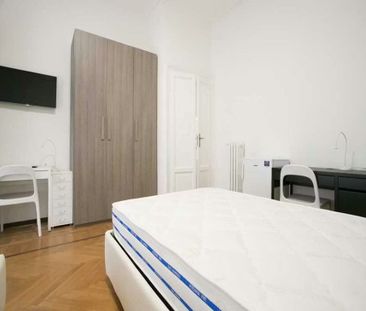 Piazza Maria Adelaide di Savoia, Milan, Lombardy 20129 - Foto 6