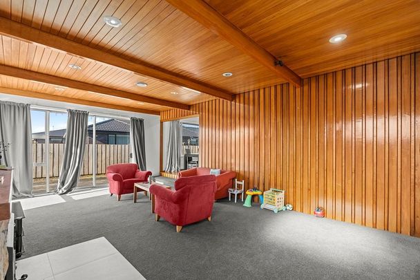 Warm & Spacious 3-Bedroom Family Home - Photo 1