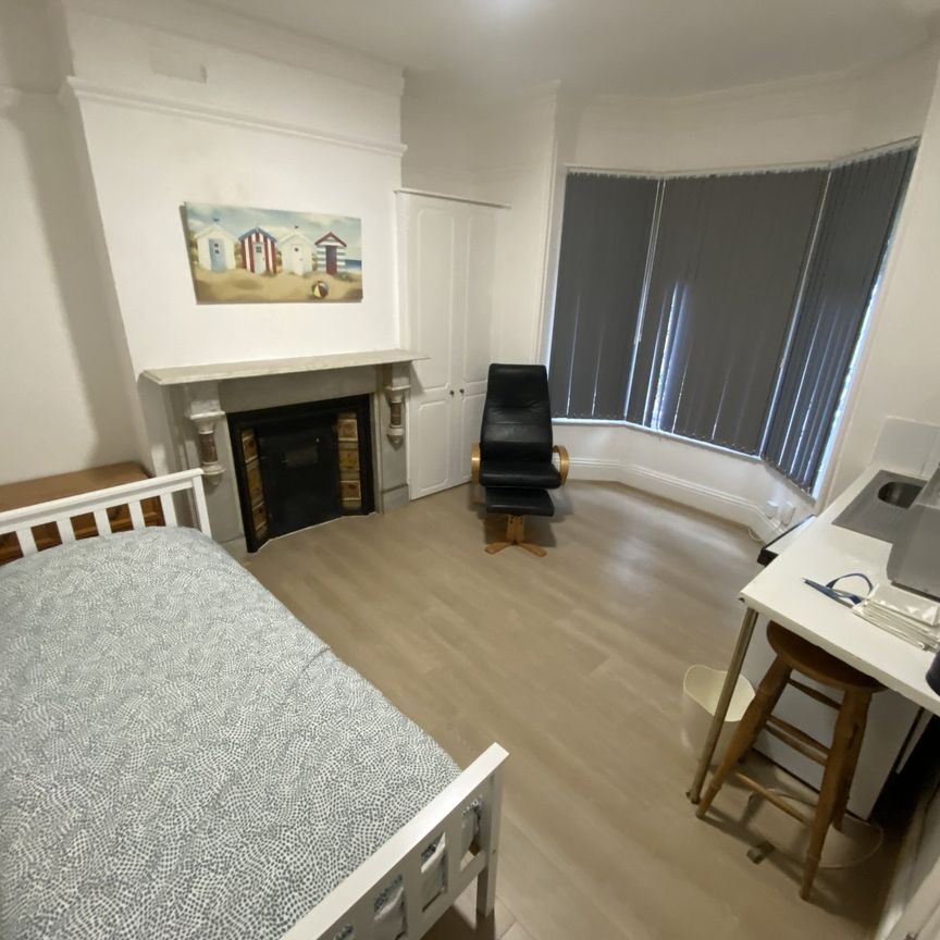 1 bedroom house share to rent - Photo 2