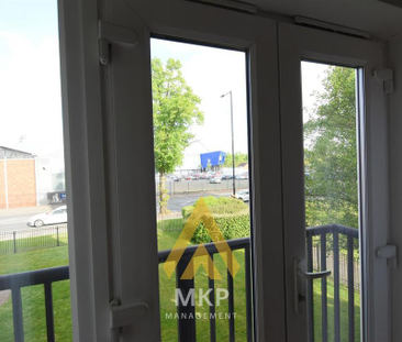 2 bedroom flat to rent - Photo 1