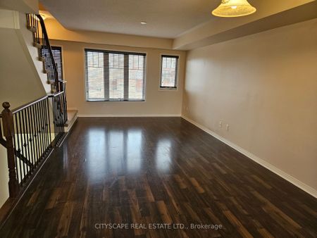 For Lease - 5605 Oscar Peterson Boulevard Unit# 8, Mississauga, Ontario - Photo 2