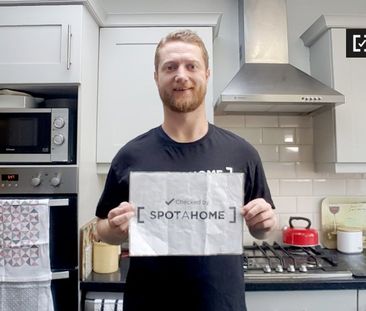 Cosy room to rent in house in North Central Area, Dublin - Photo 5