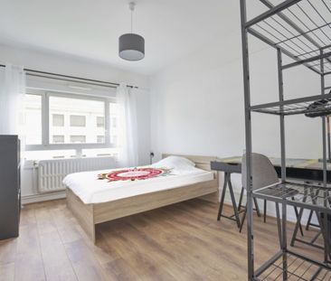 SUHARD M Roommate 5 Bedrooms at Reims - Photo 1