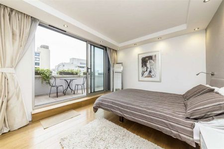 Upper Ground, Waterloo, SE1 - Photo 3