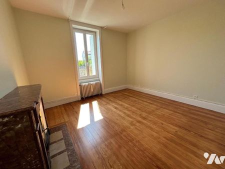 T4 VOLTAIRE - Photo 3