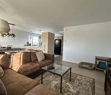 Appartement neuf 2025 St-Lambert de Lauzon 2 chambres + 1 bureau - Photo 1