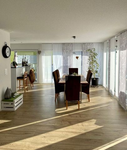 IN QUIET LOCATION WITH LARGE TERRACE - Foto 2