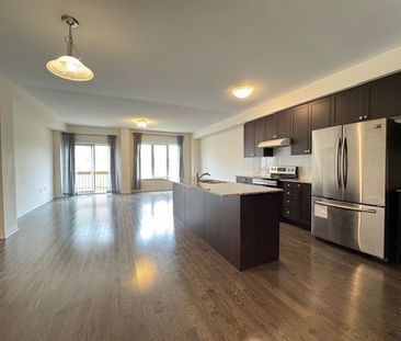 For Lease - 47 Bellflower Lane, Richmond Hill, Ontario - Photo 4