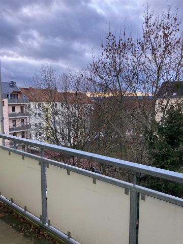 **3-Raum-Wohnung mit großem Balkon sucht neue Mieter** - Foto 2