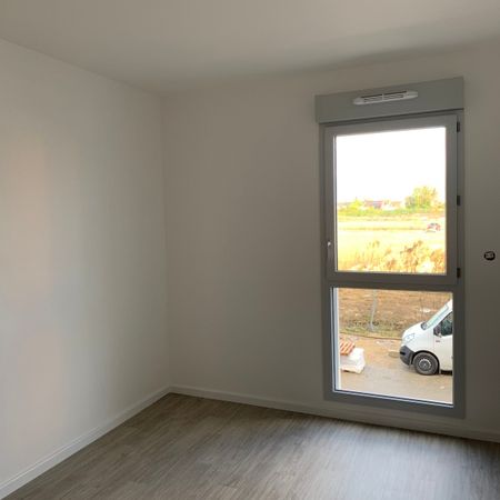 Location Appartement 2 pièces 41m² ST JEAN DE BRAYE 45800 - Photo 3